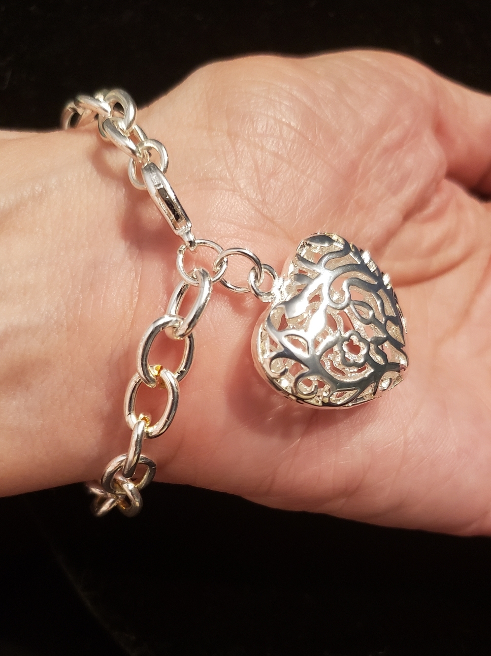 Silver Link Bracelet W/open Silver Heart Charm, 7", New, NWOT